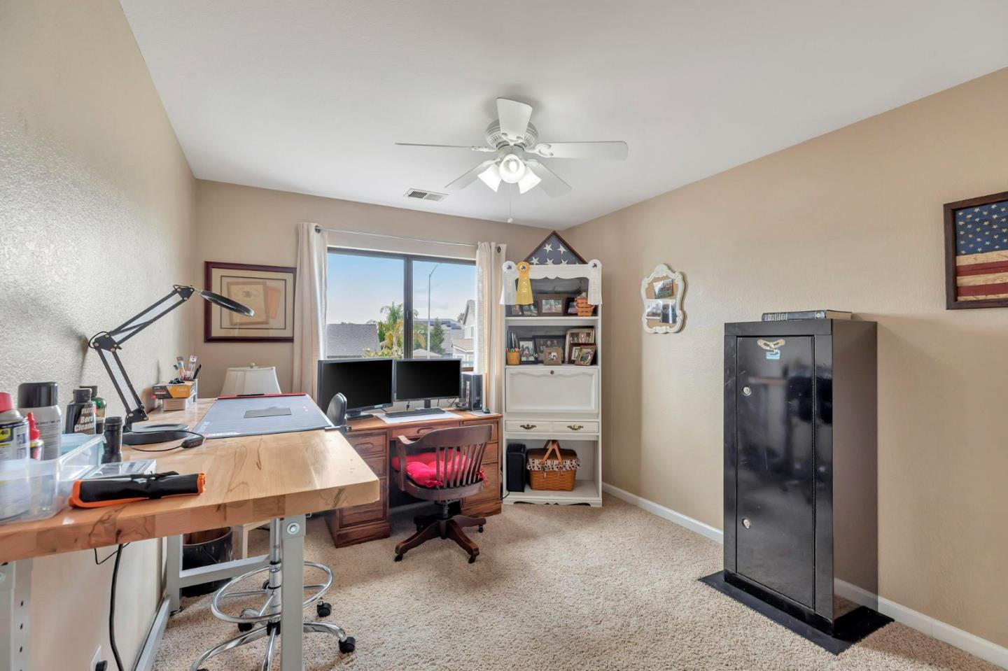 Detail Gallery Image 26 of 57 For 1951 Calistoga Dr, Hollister,  CA 95023 - 4 Beds | 2/1 Baths