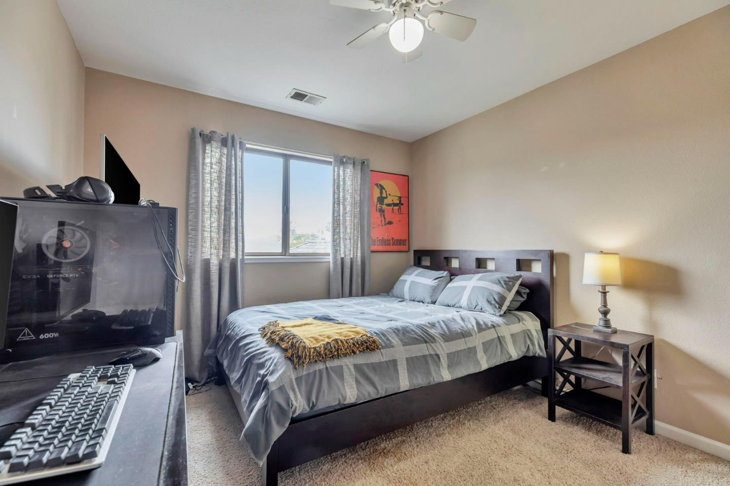 Detail Gallery Image 38 of 57 For 1951 Calistoga Dr, Hollister,  CA 95023 - 4 Beds | 2/1 Baths