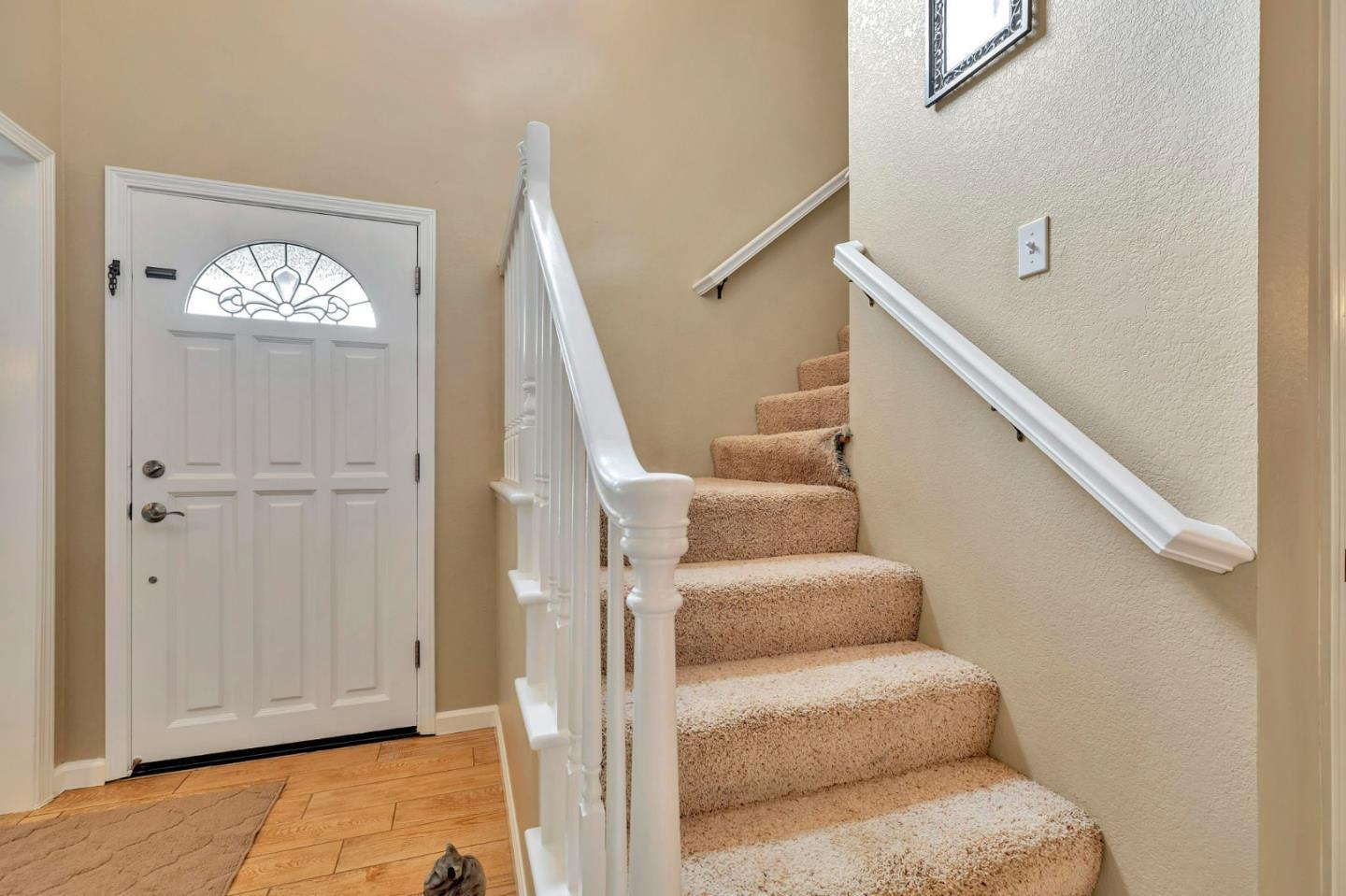 Detail Gallery Image 8 of 57 For 1951 Calistoga Dr, Hollister,  CA 95023 - 4 Beds | 2/1 Baths