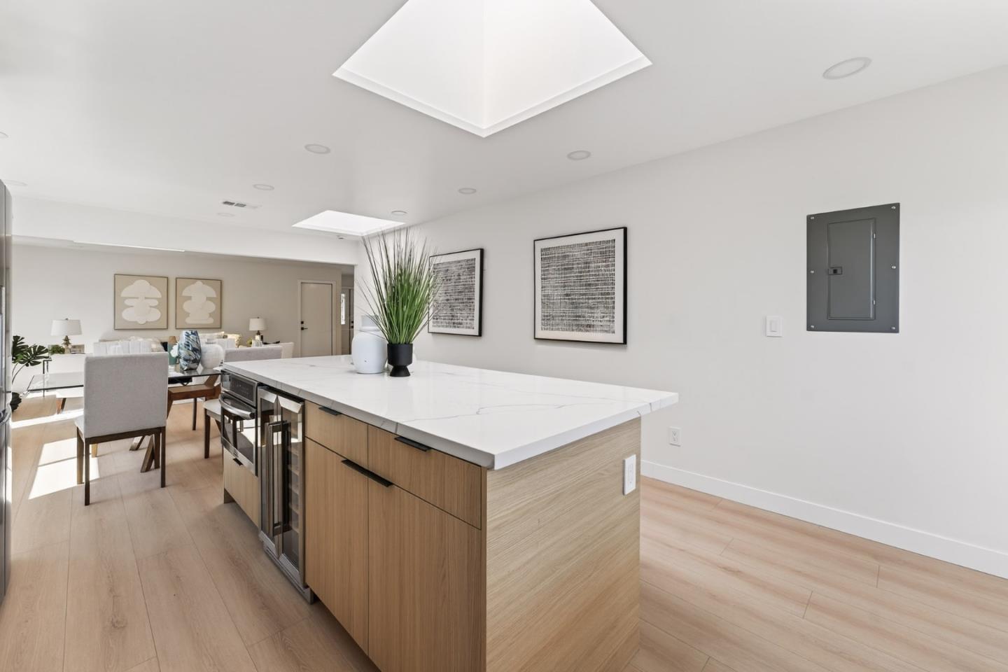 Detail Gallery Image 6 of 31 For 633 San Miguel Ave, Santa Clara,  CA 95050 - 3 Beds | 3 Baths