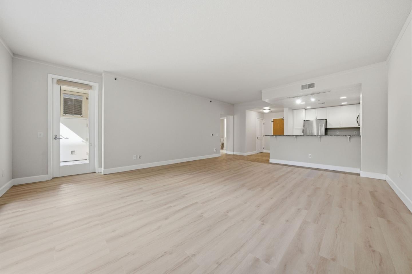 Detail Gallery Image 24 of 67 For 20488 Stevens Creek Blvd #1114,  Cupertino,  CA 95014 - 1 Beds | 1 Baths