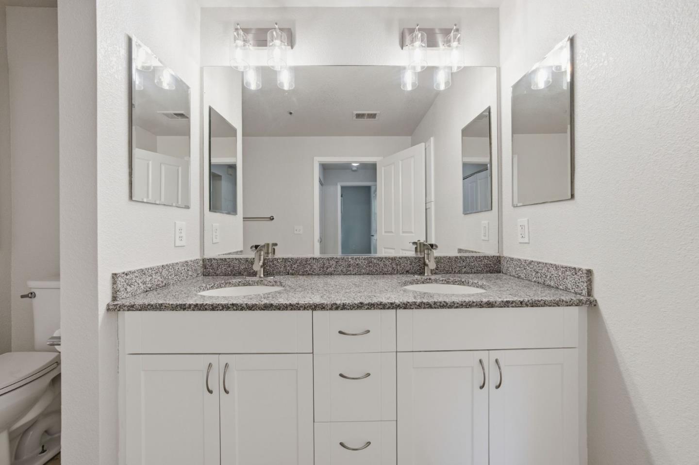 Detail Gallery Image 27 of 67 For 20488 Stevens Creek Blvd #1114,  Cupertino,  CA 95014 - 1 Beds | 1 Baths