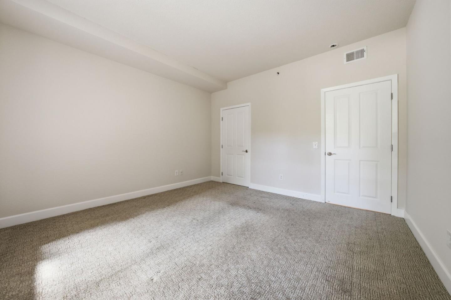 Detail Gallery Image 34 of 67 For 20488 Stevens Creek Blvd #1114,  Cupertino,  CA 95014 - 1 Beds | 1 Baths