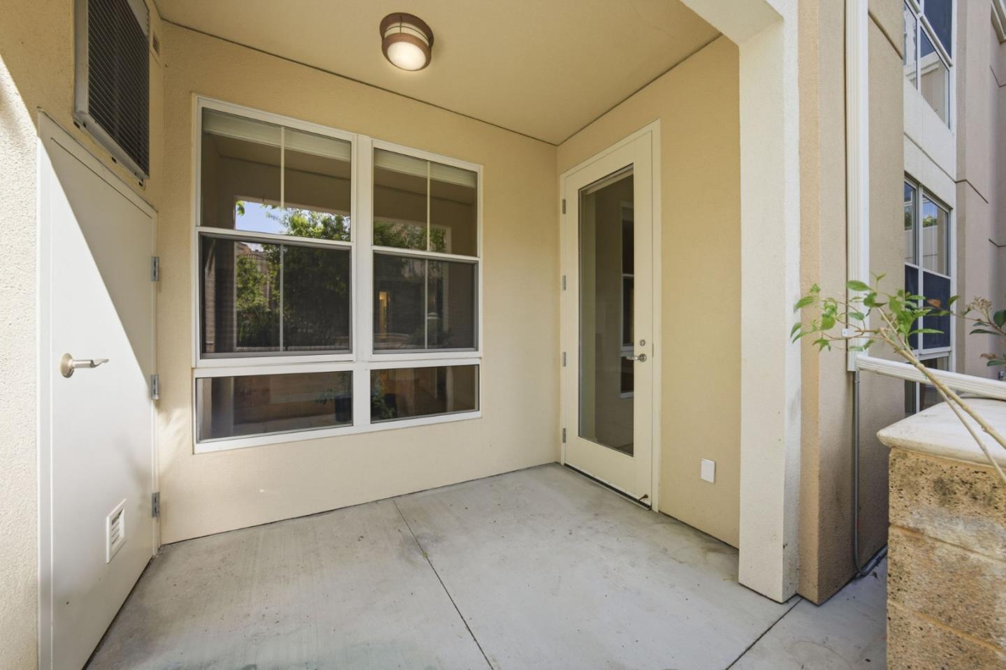 Detail Gallery Image 37 of 67 For 20488 Stevens Creek Blvd #1114,  Cupertino,  CA 95014 - 1 Beds | 1 Baths