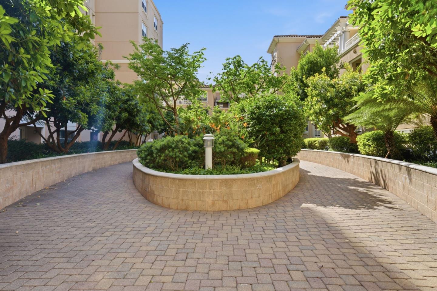 Detail Gallery Image 41 of 67 For 20488 Stevens Creek Blvd #1114,  Cupertino,  CA 95014 - 1 Beds | 1 Baths