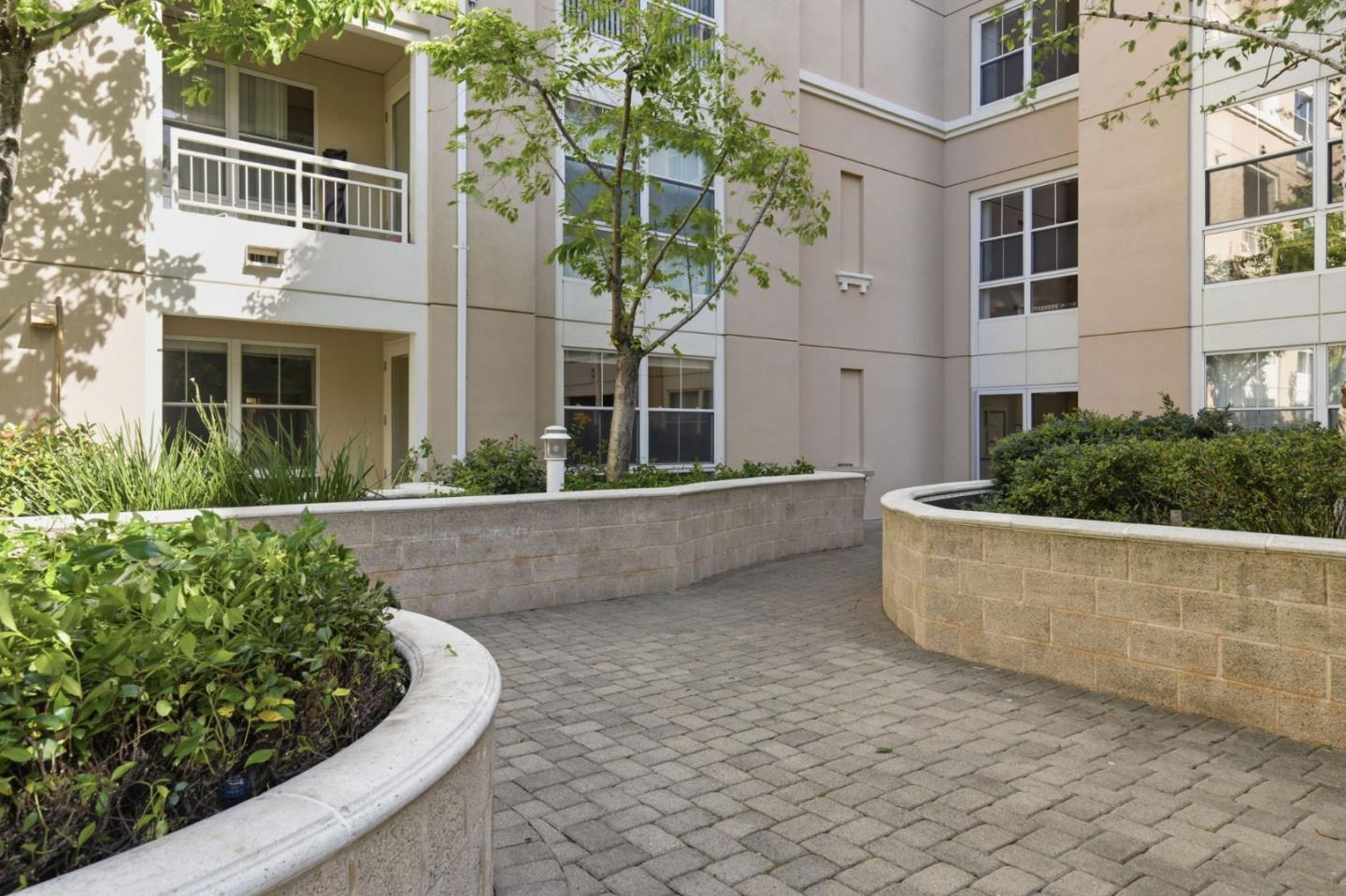 Detail Gallery Image 42 of 67 For 20488 Stevens Creek Blvd #1114,  Cupertino,  CA 95014 - 1 Beds | 1 Baths