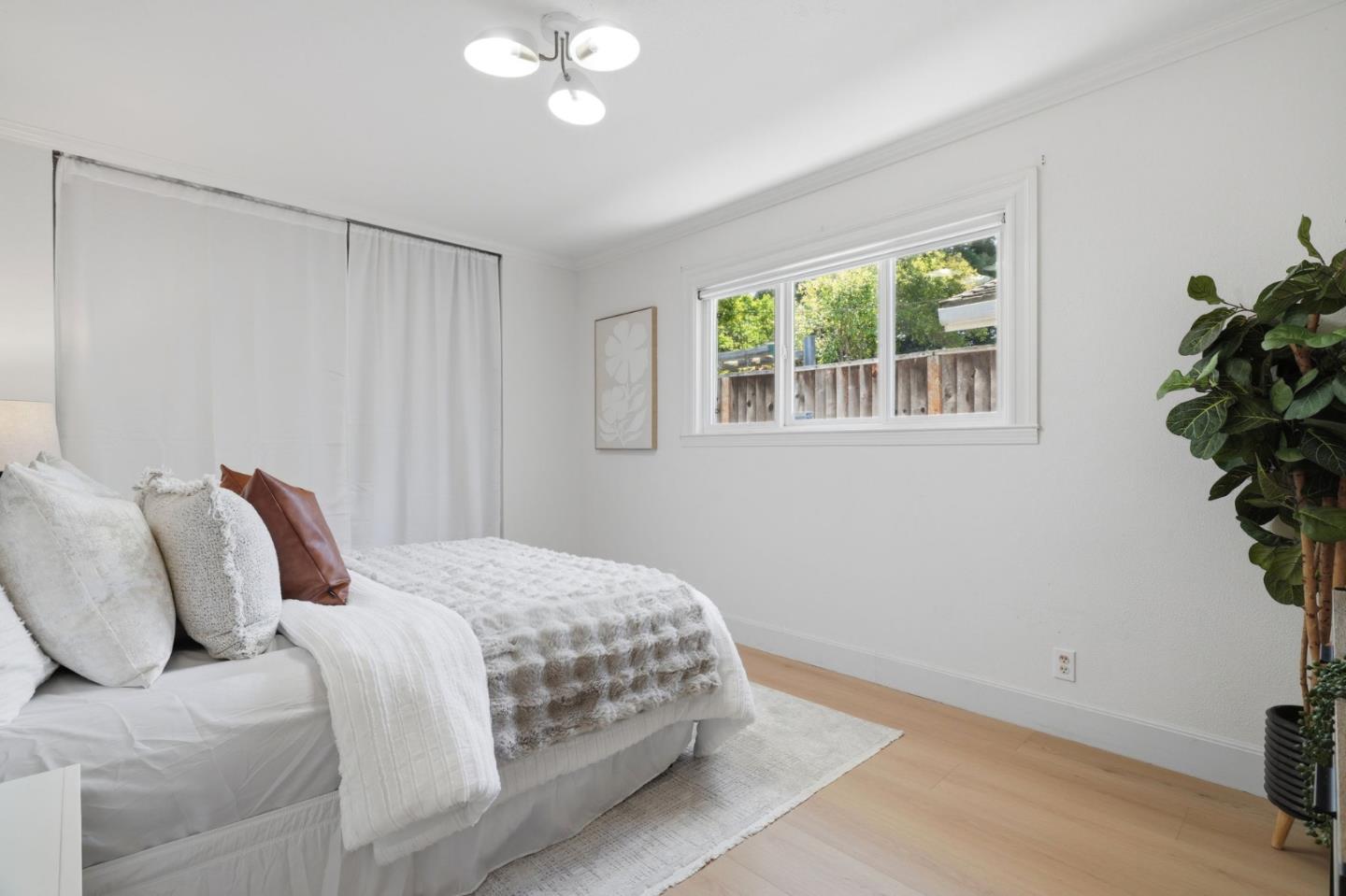 Detail Gallery Image 19 of 44 For 124 & 126 Camellia Ter, Los Gatos,  CA 95032 - 5 Beds | 3 Baths