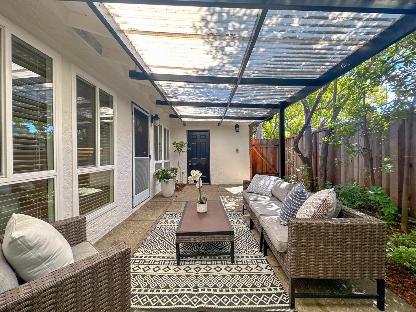 Detail Gallery Image 27 of 44 For 124 & 126 Camellia Ter, Los Gatos,  CA 95032 - 5 Beds | 3 Baths