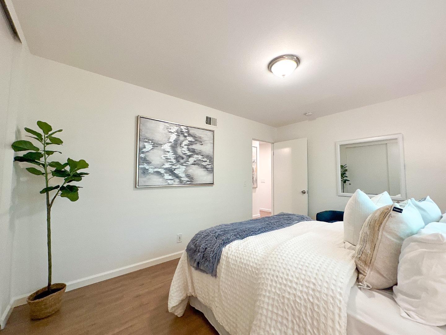 Detail Gallery Image 37 of 44 For 124 & 126 Camellia Ter, Los Gatos,  CA 95032 - 5 Beds | 3 Baths