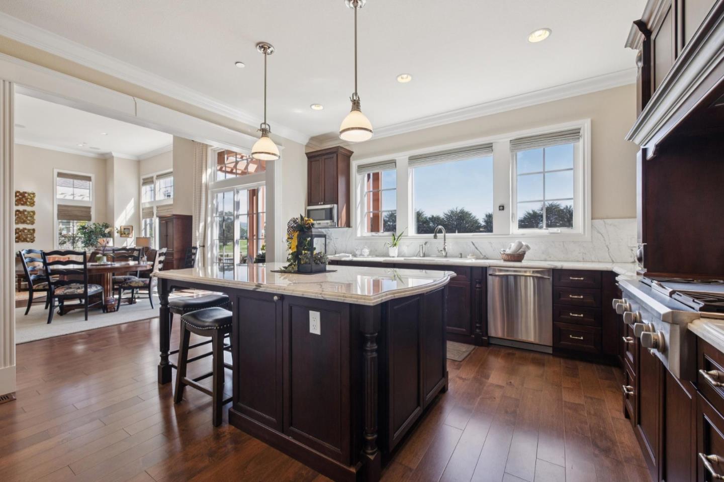 Detail Gallery Image 11 of 57 For 107 Carnoustie Dr, Half Moon Bay,  CA 94019 - 4 Beds | 3 Baths