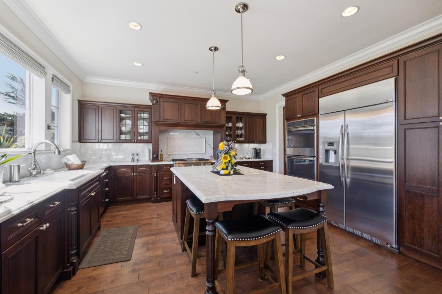 Detail Gallery Image 12 of 57 For 107 Carnoustie Dr, Half Moon Bay,  CA 94019 - 4 Beds | 3 Baths