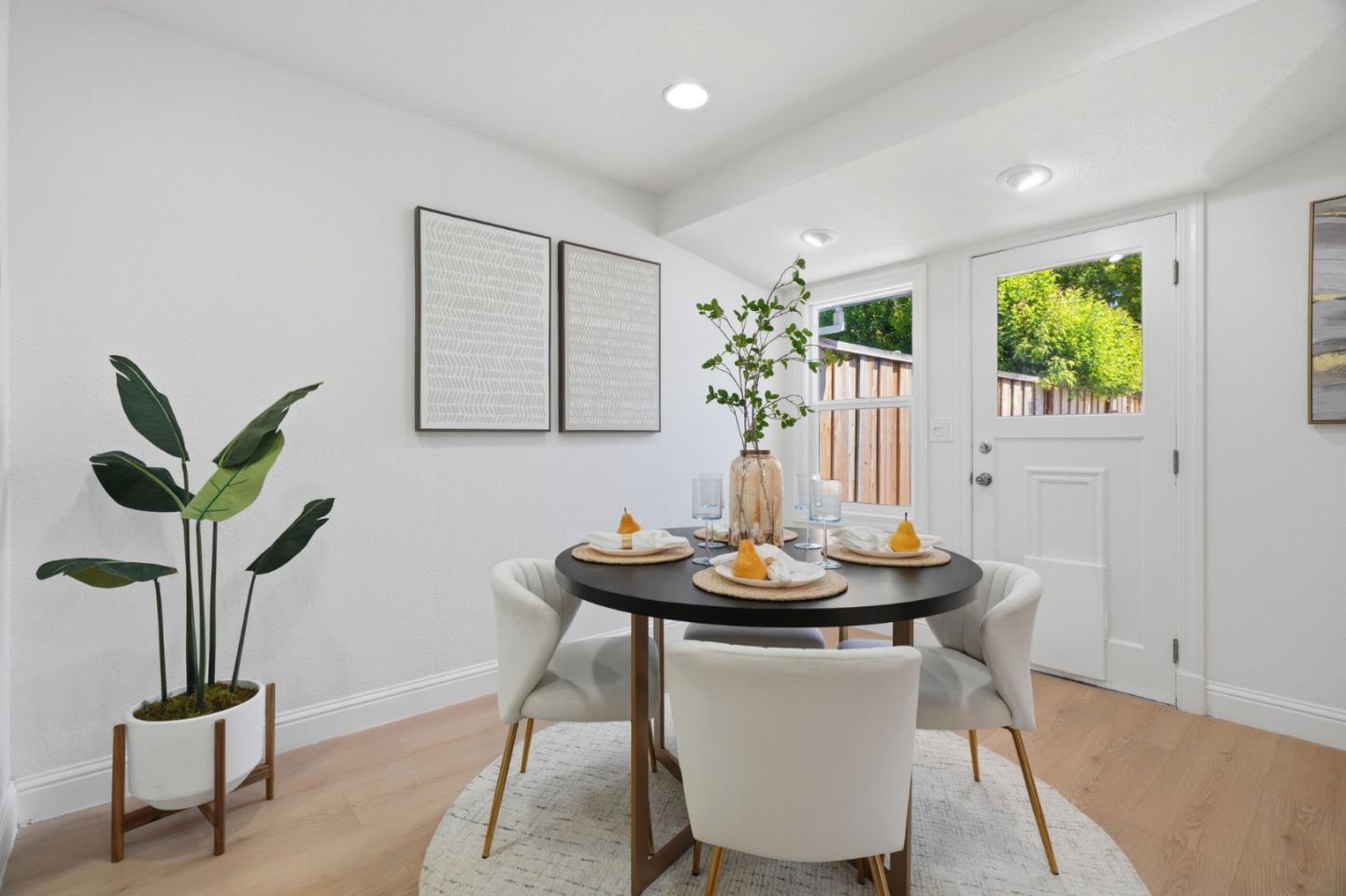 Detail Gallery Image 13 of 43 For , Los Gatos,  CA 95032 - – Beds | – Baths