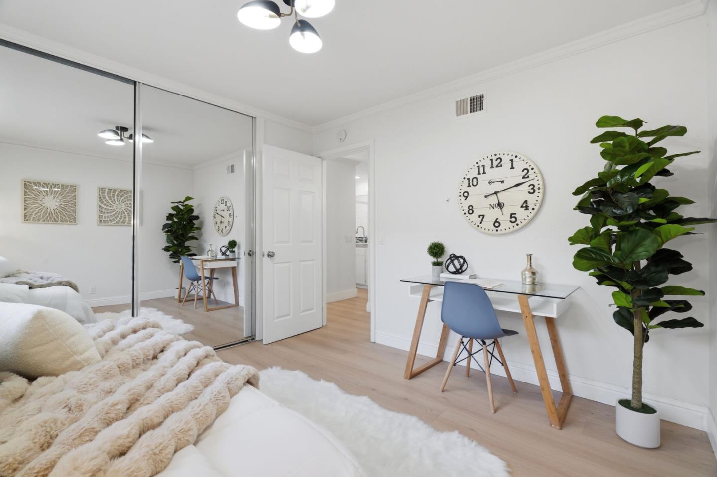 Detail Gallery Image 15 of 43 For , Los Gatos,  CA 95032 - – Beds | – Baths