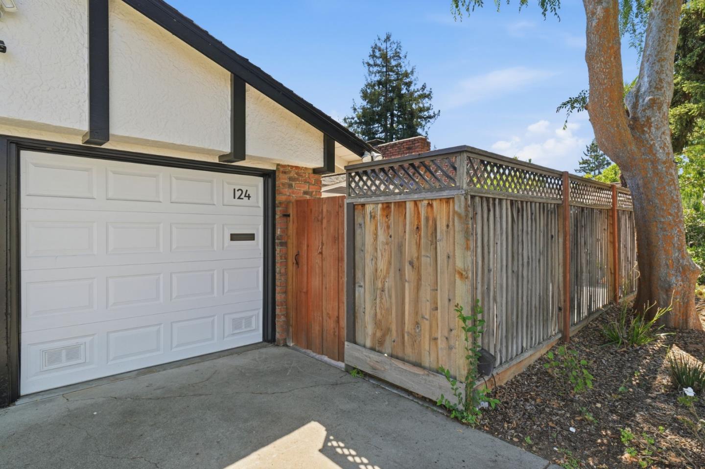 Detail Gallery Image 3 of 43 For , Los Gatos,  CA 95032 - – Beds | – Baths