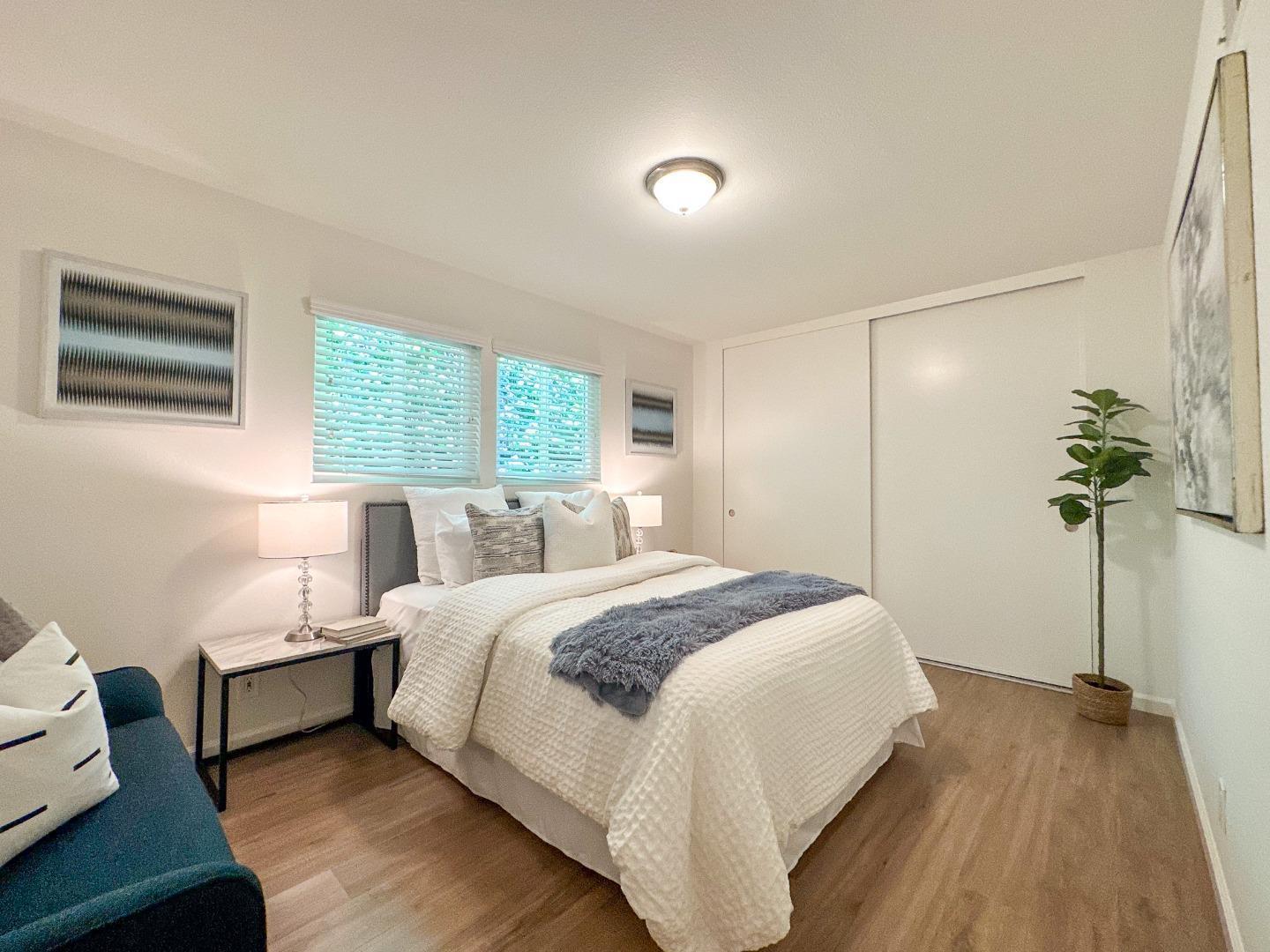 Detail Gallery Image 35 of 43 For , Los Gatos,  CA 95032 - – Beds | – Baths