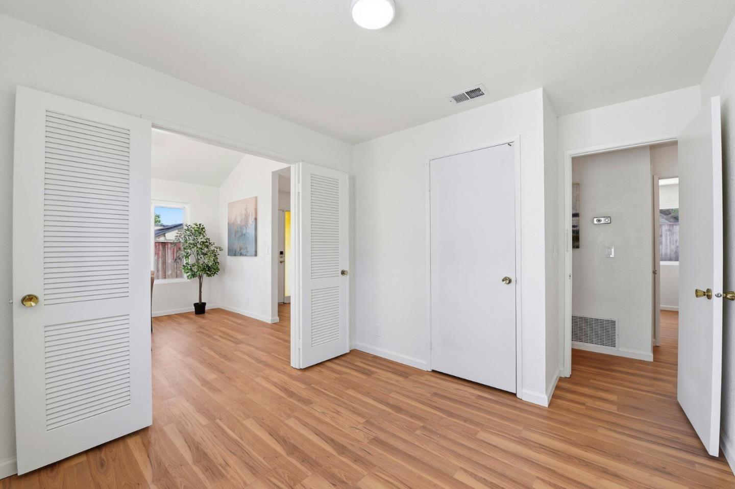 Detail Gallery Image 16 of 34 For 2186 Bikini Ave, San Jose,  CA 95122 - 4 Beds | 2 Baths