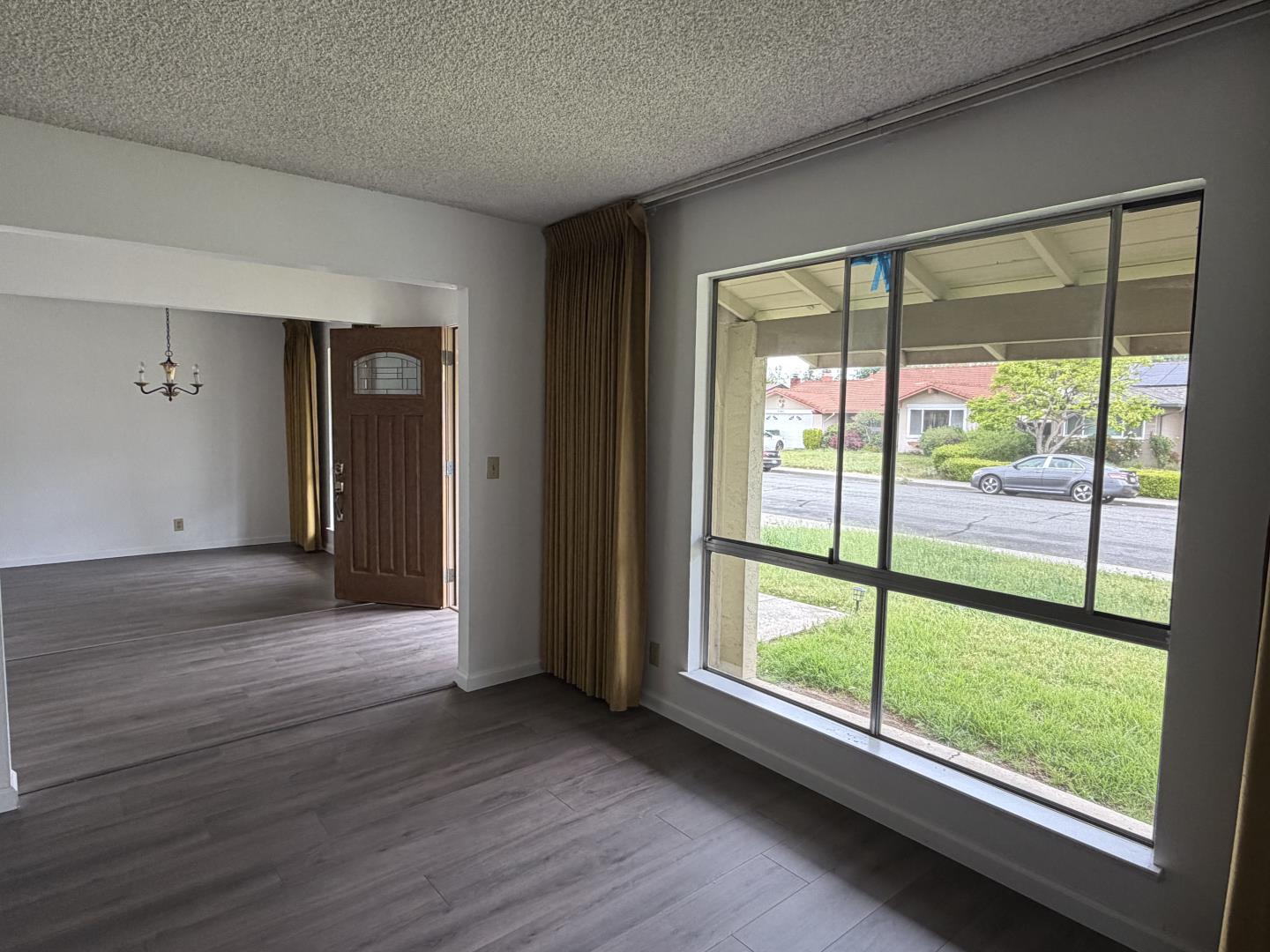 Detail Gallery Image 3 of 8 For 3736 Eastwood Cir, Santa Clara,  CA 95054 - 3 Beds | 2 Baths