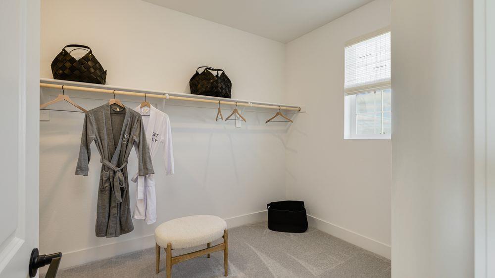 Detail Gallery Image 12 of 25 For 3246 Oak Trail Dr, Manteca,  CA 95337 - 5 Beds | 3 Baths