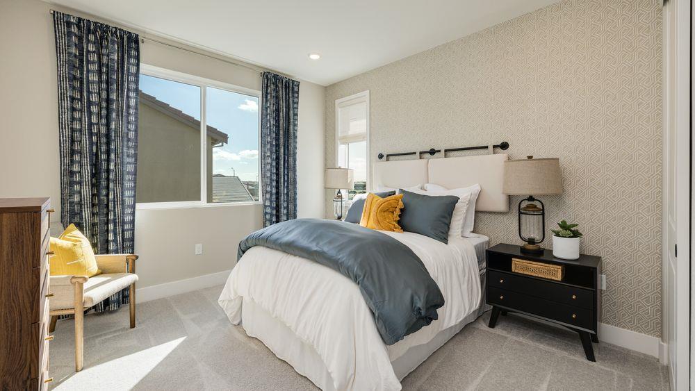 Detail Gallery Image 15 of 25 For 3246 Oak Trail Dr, Manteca,  CA 95337 - 5 Beds | 3 Baths