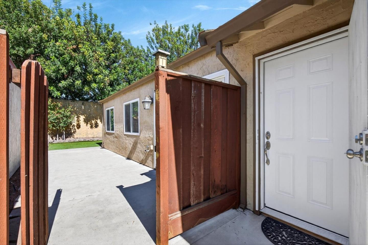 Detail Gallery Image 18 of 26 For 512 Lanfair Cir, San Jose,  CA 95136 - 3 Beds | 2 Baths