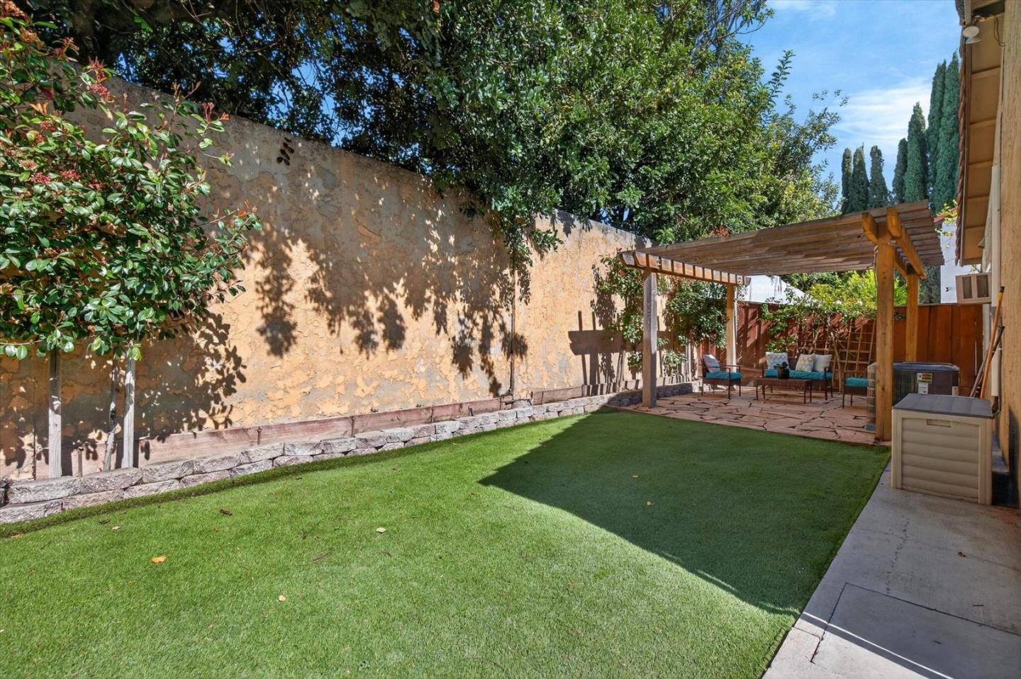 Detail Gallery Image 21 of 26 For 512 Lanfair Cir, San Jose,  CA 95136 - 3 Beds | 2 Baths