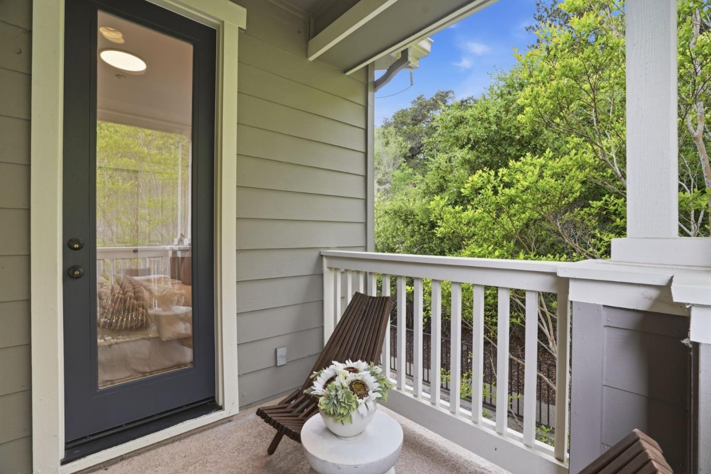 Detail Gallery Image 23 of 46 For 700 Live Oak Way #702,  Belmont,  CA 94002 - 2 Beds | 2/1 Baths