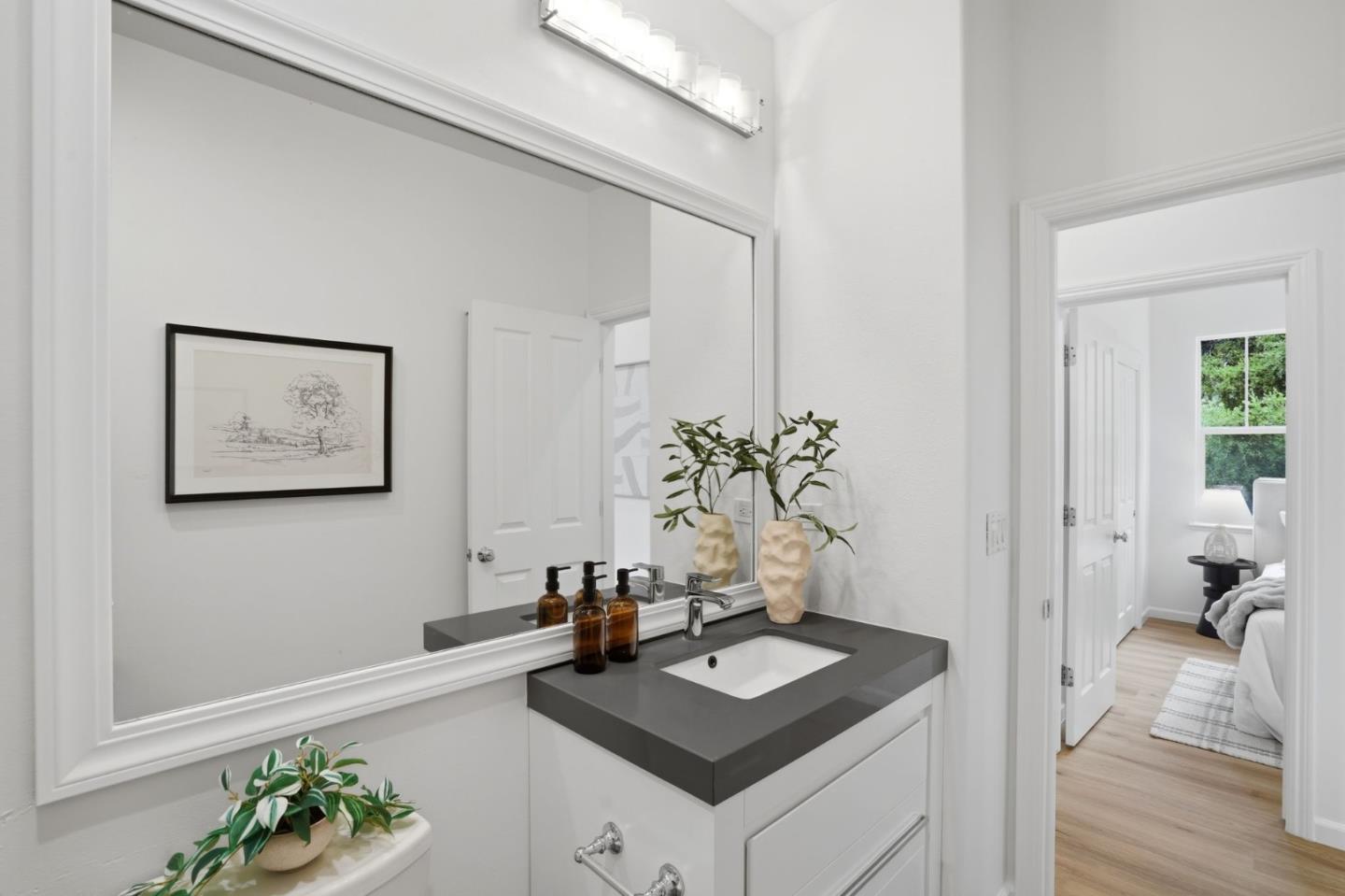 Detail Gallery Image 26 of 46 For 700 Live Oak Way #702,  Belmont,  CA 94002 - 2 Beds | 2/1 Baths