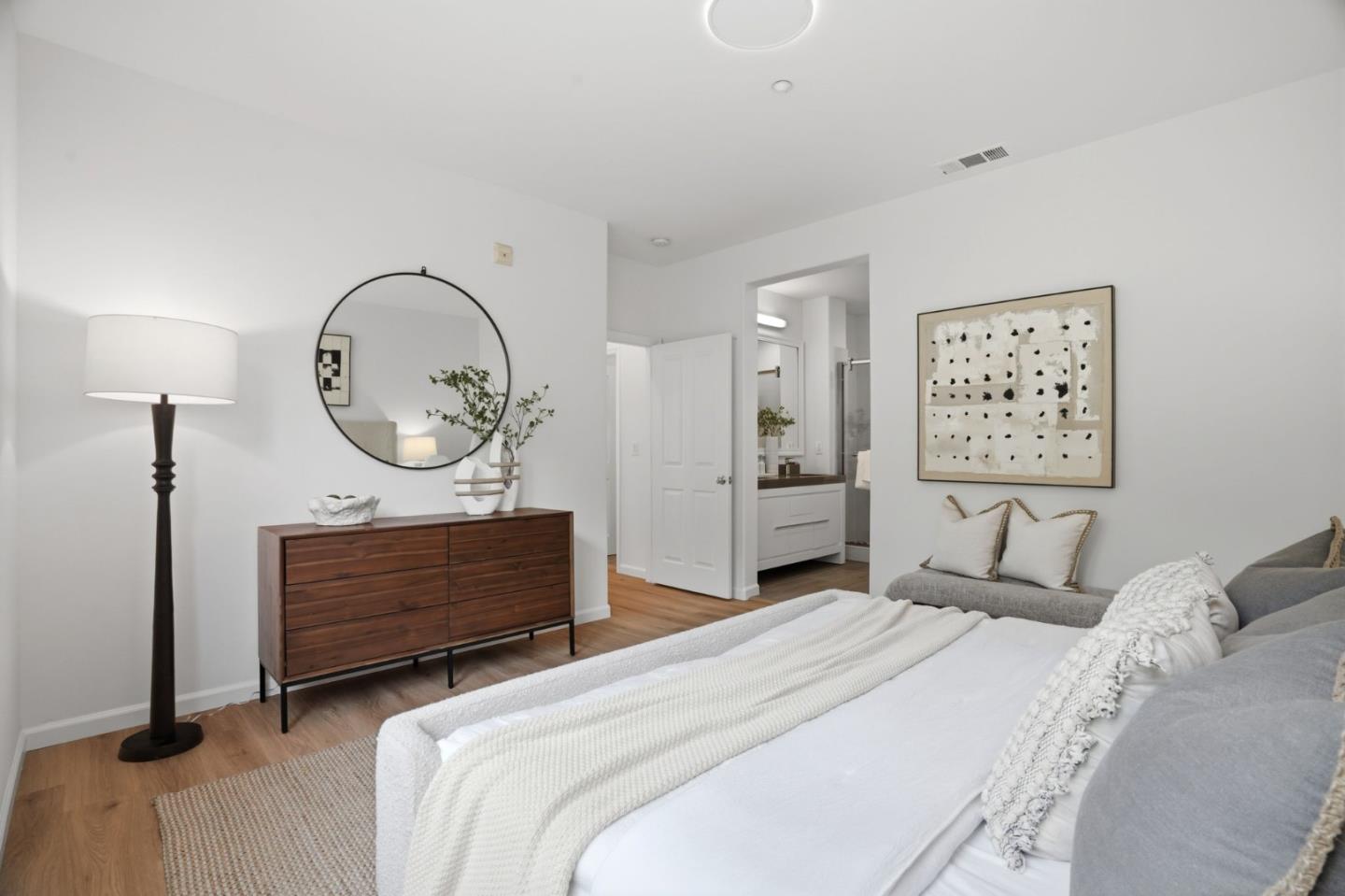 Detail Gallery Image 30 of 46 For 700 Live Oak Way #702,  Belmont,  CA 94002 - 2 Beds | 2/1 Baths