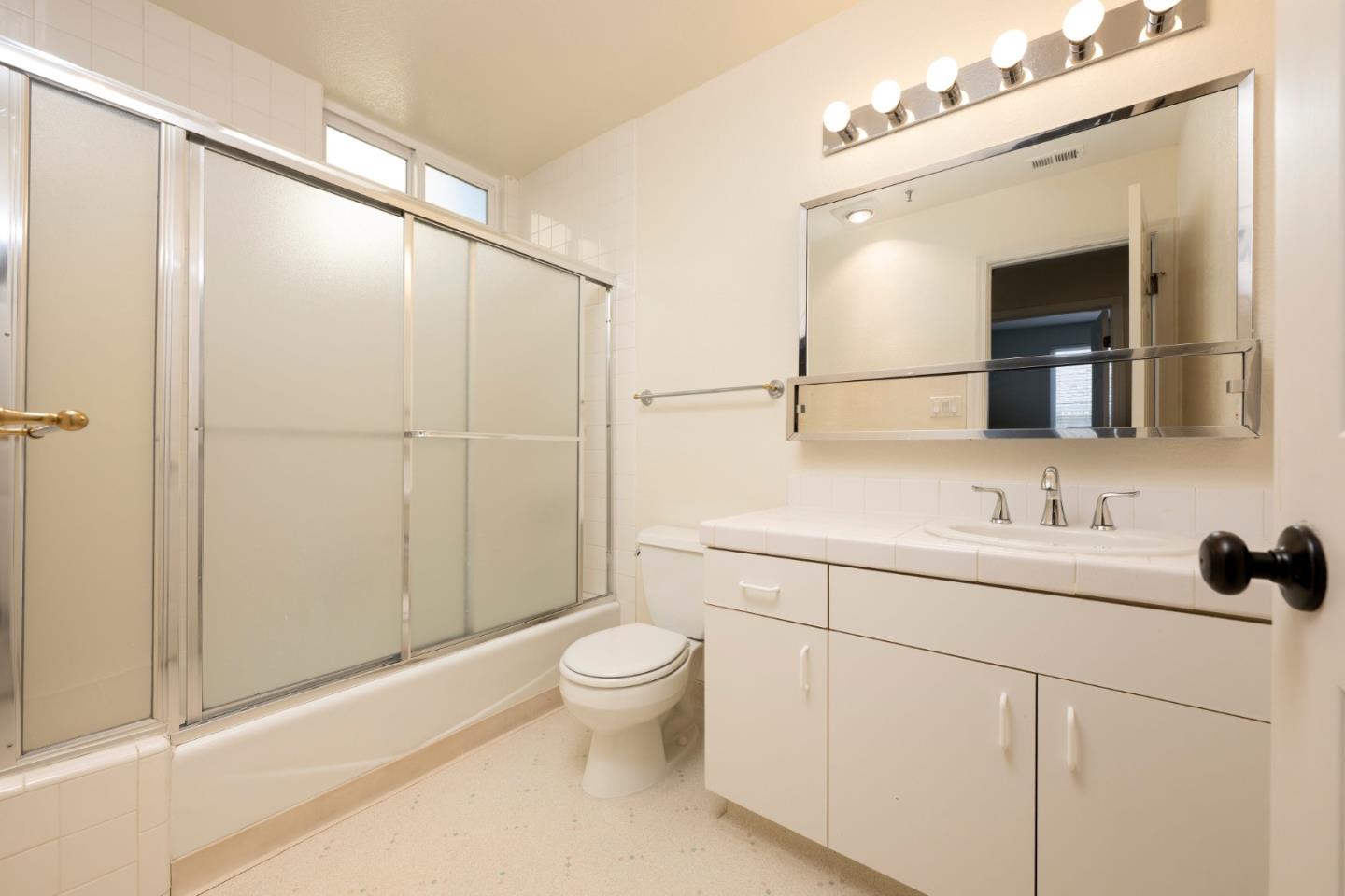 Photo #15: ML82041385 Listing: Photo #15