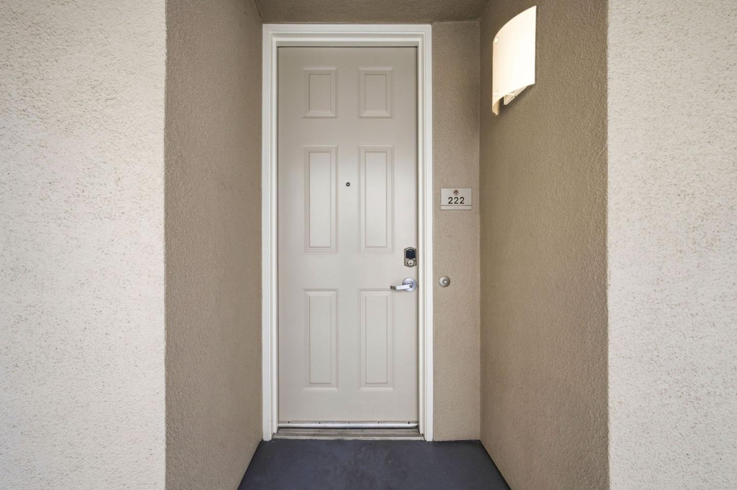 Detail Gallery Image 3 of 47 For 1101 S Main St #222,  Milpitas,  CA 95035 - 3 Beds | 2 Baths