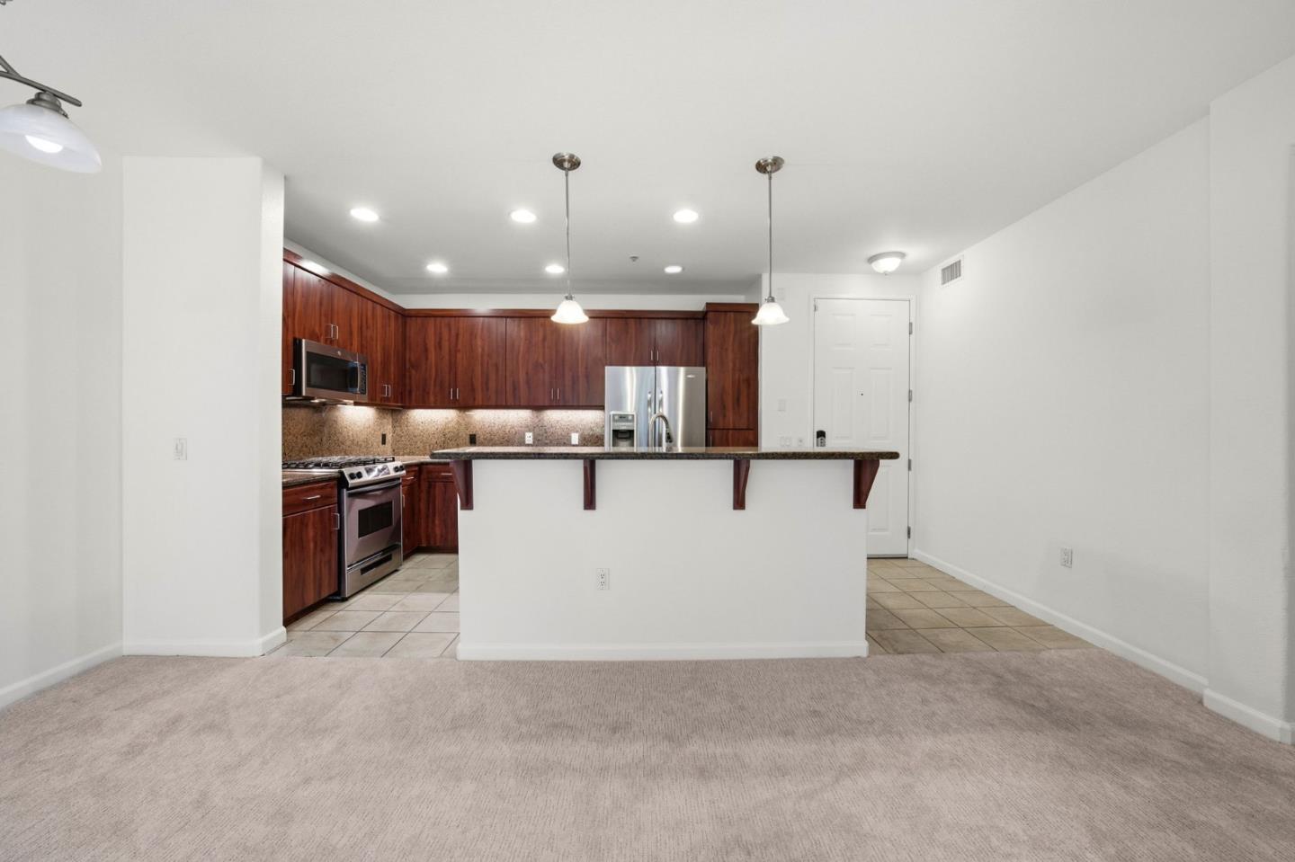 Detail Gallery Image 33 of 47 For 1101 S Main St #222,  Milpitas,  CA 95035 - 3 Beds | 2 Baths
