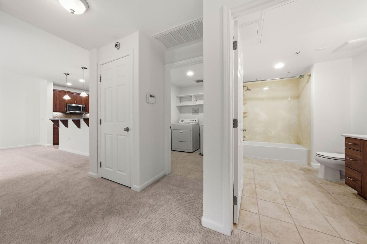 Detail Gallery Image 39 of 47 For 1101 S Main St #222,  Milpitas,  CA 95035 - 3 Beds | 2 Baths