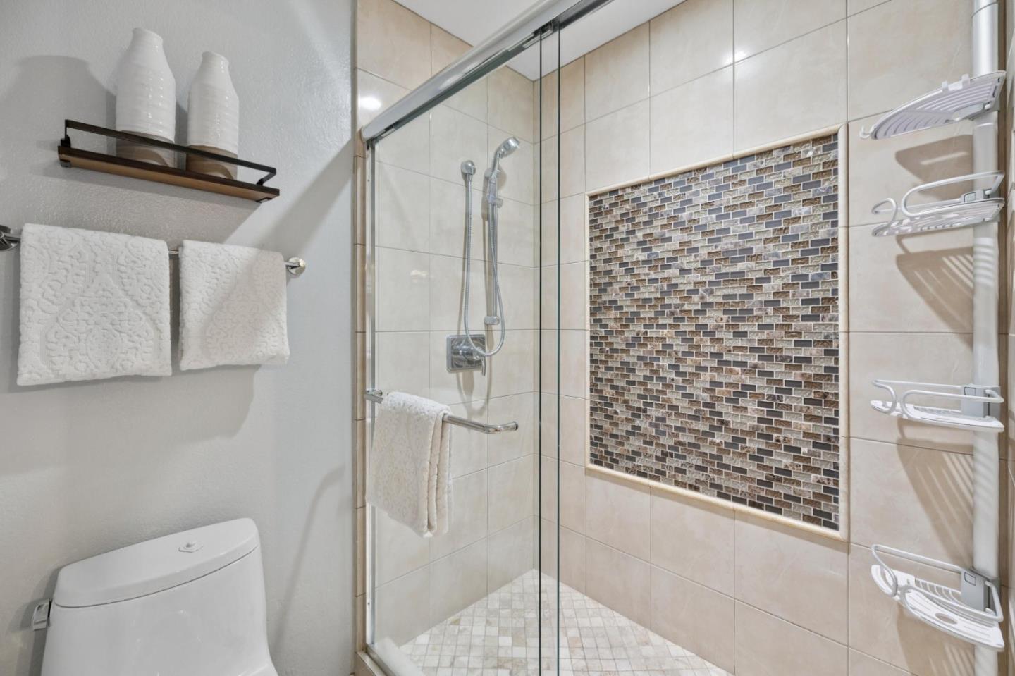 Detail Gallery Image 27 of 40 For 646 S Ahwanee Ter, Sunnyvale,  CA 94085 - 2 Beds | 2/1 Baths