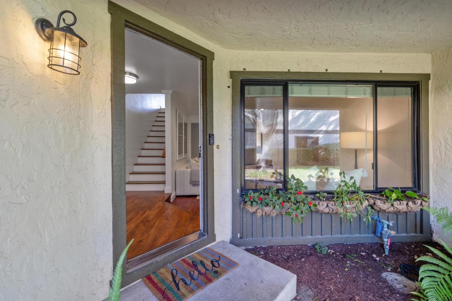 Detail Gallery Image 3 of 40 For 646 S Ahwanee Ter, Sunnyvale,  CA 94085 - 2 Beds | 2/1 Baths