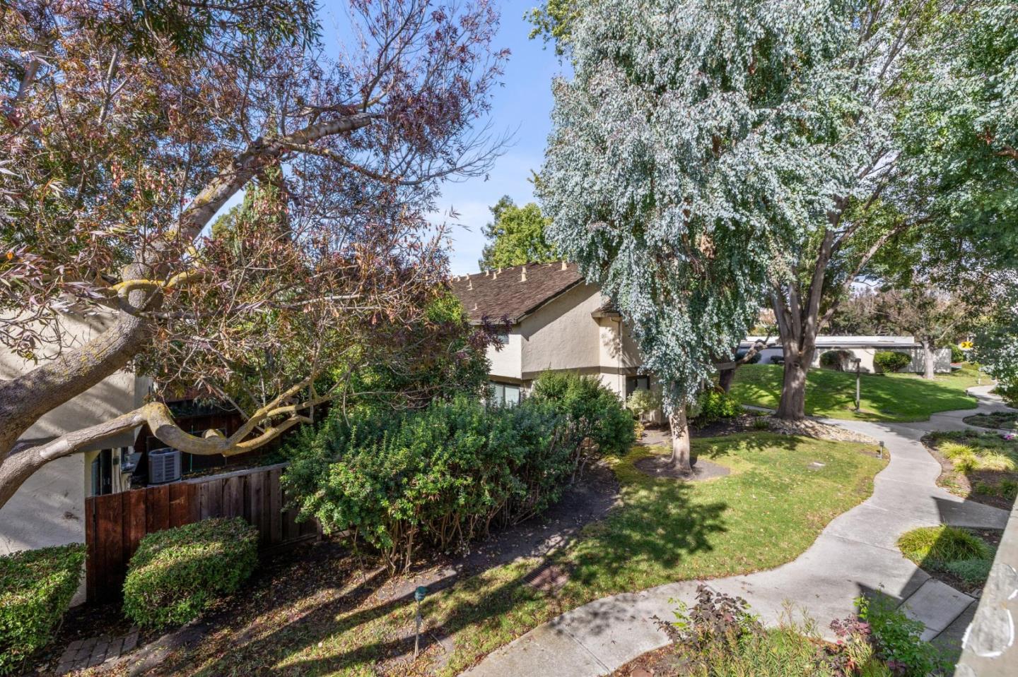 Detail Gallery Image 37 of 40 For 646 S Ahwanee Ter, Sunnyvale,  CA 94085 - 2 Beds | 2/1 Baths