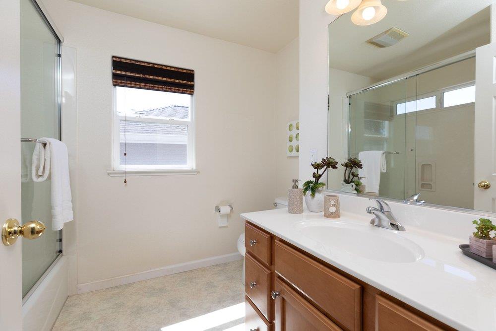 Detail Gallery Image 16 of 23 For 116 Goss Ct, Santa Cruz,  CA 95065 - 2 Beds | 2/1 Baths
