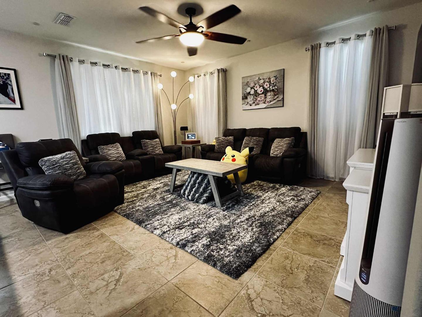 Detail Gallery Image 15 of 55 For Village Center Dr, Roseville,  CA 95747 - 3 Beds | 3 Baths