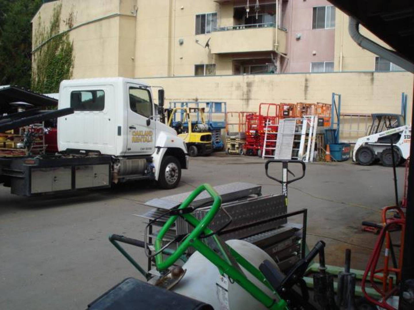 Detail Gallery Image 8 of 8 For Address Not Disclosed, Oakland,  CA 94602 - – Beds | – Baths