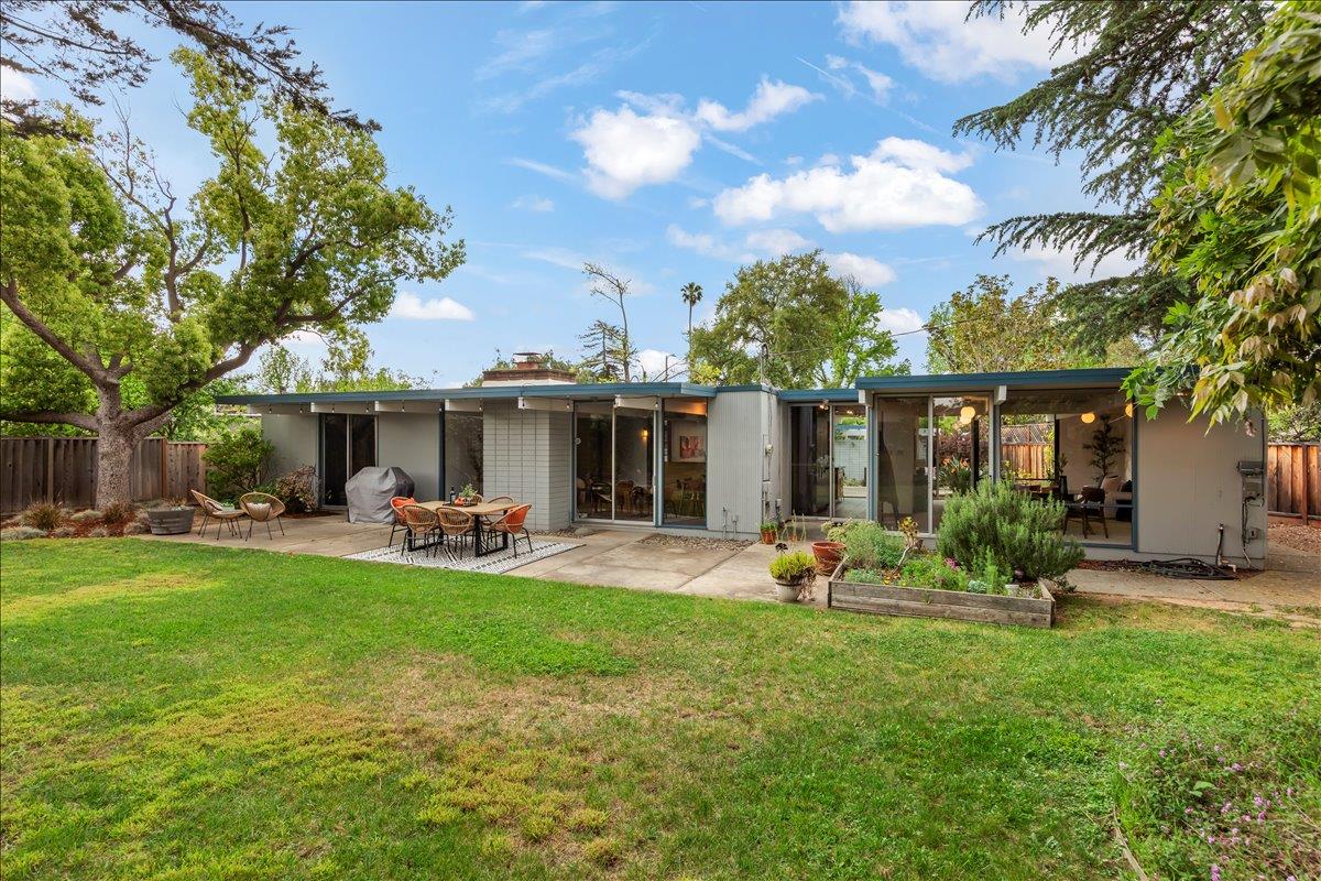 Detail Gallery Image 33 of 43 For 844 Duncardine Way, Sunnyvale,  CA 94087 - 4 Beds | 2 Baths