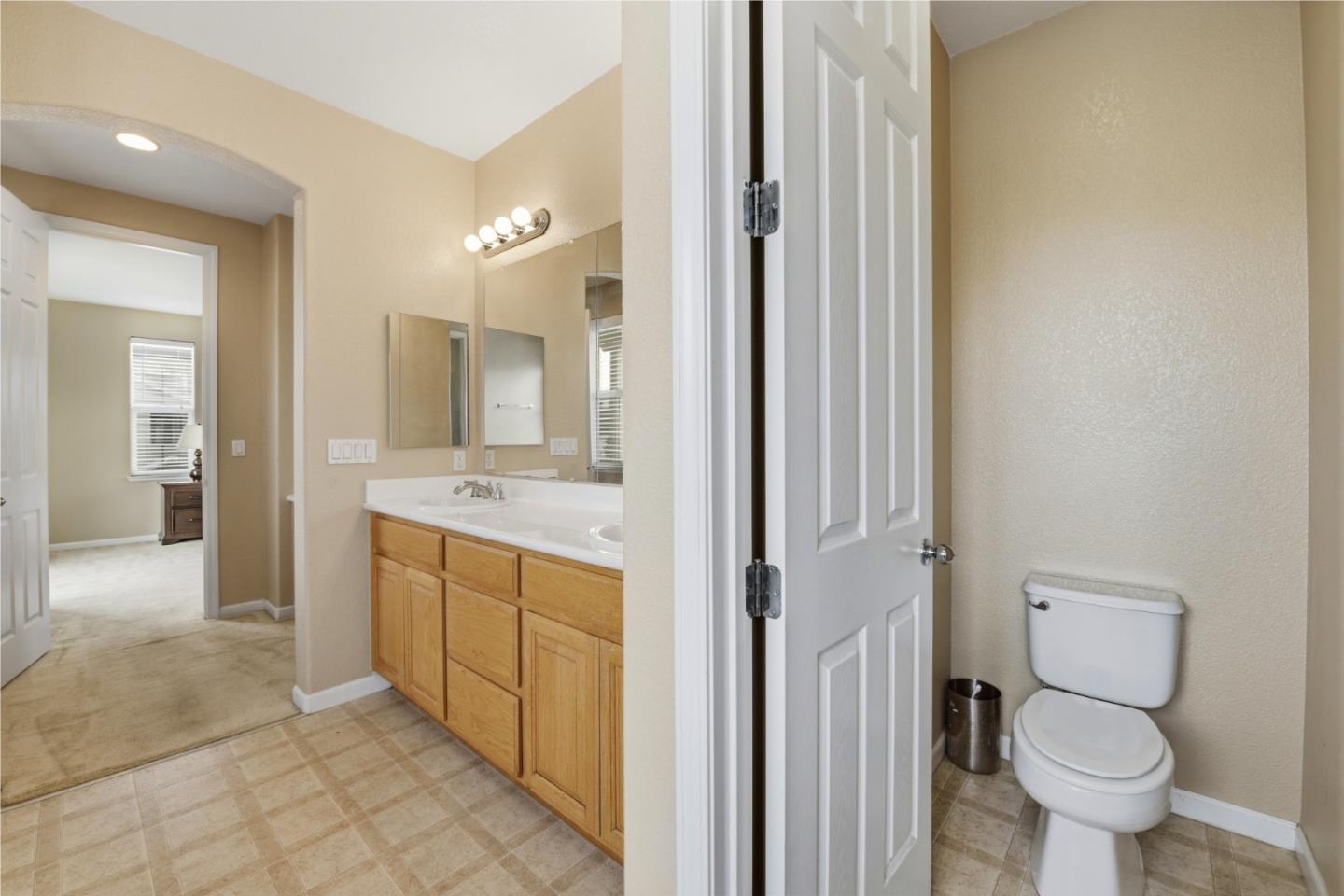 Detail Gallery Image 19 of 28 For 1510 Welford Cir, Hayward,  CA 94544 - 4 Beds | 2/1 Baths