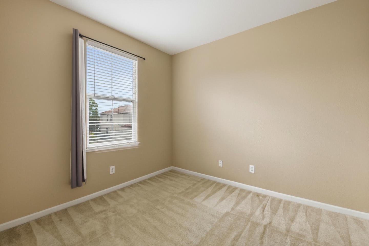 Detail Gallery Image 27 of 28 For 1510 Welford Cir, Hayward,  CA 94544 - 4 Beds | 2/1 Baths