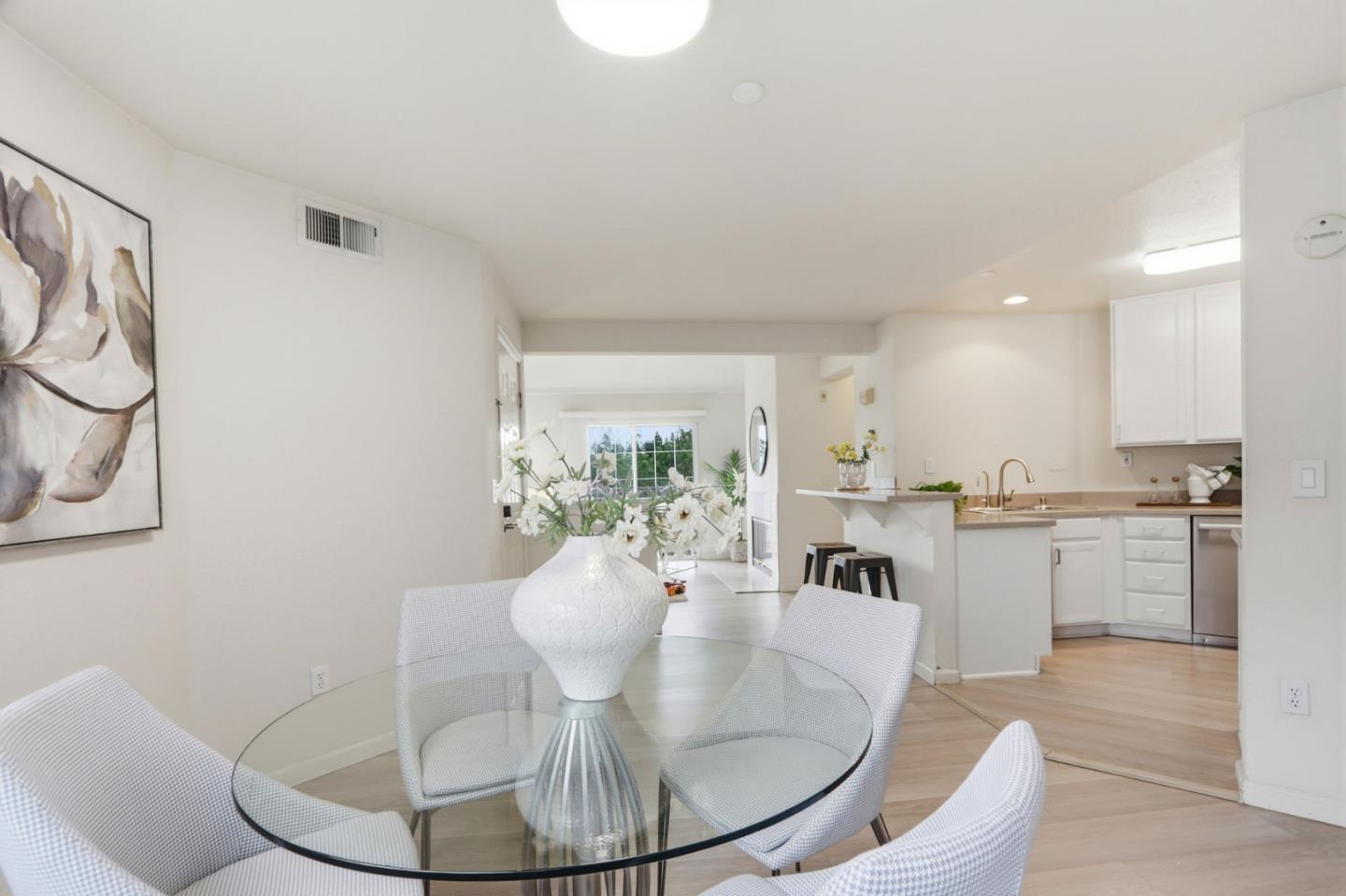 Photo #11: ML82041399 Listing: Photo #11