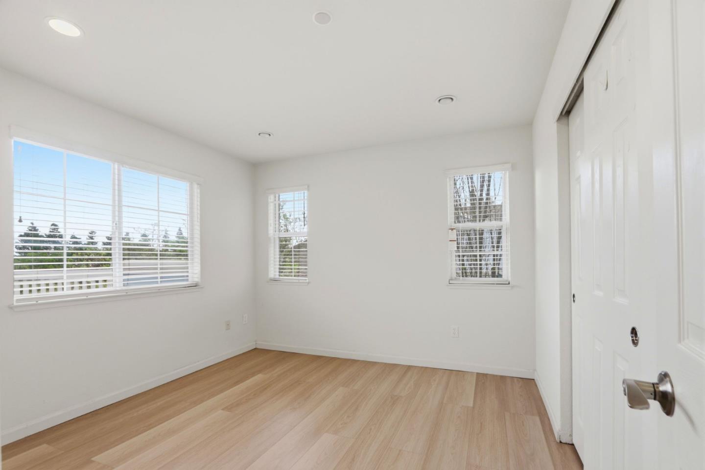 Photo #17: ML82041399 Listing: Photo #17