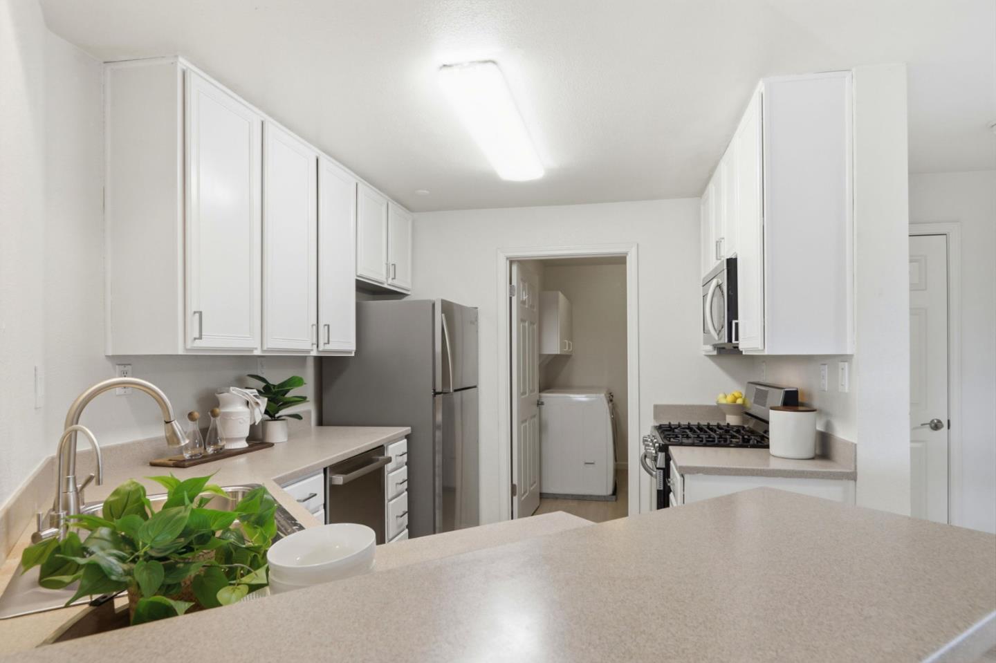 Photo #8: ML82041399 Listing: Photo #8