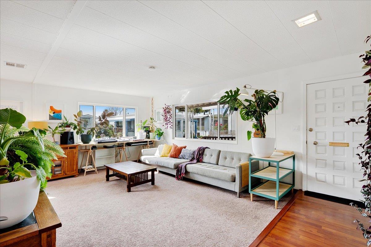 Detail Gallery Image 10 of 44 For 3710 Gross Rd #31,  Santa Cruz,  CA 95062 - 2 Beds | 2 Baths