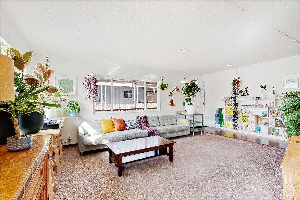 Detail Gallery Image 11 of 44 For 3710 Gross Rd #31,  Santa Cruz,  CA 95062 - 2 Beds | 2 Baths