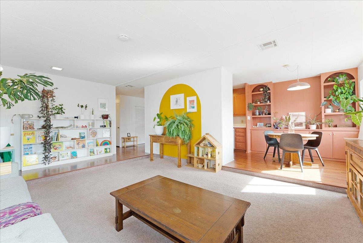 Detail Gallery Image 12 of 44 For 3710 Gross Rd #31,  Santa Cruz,  CA 95062 - 2 Beds | 2 Baths