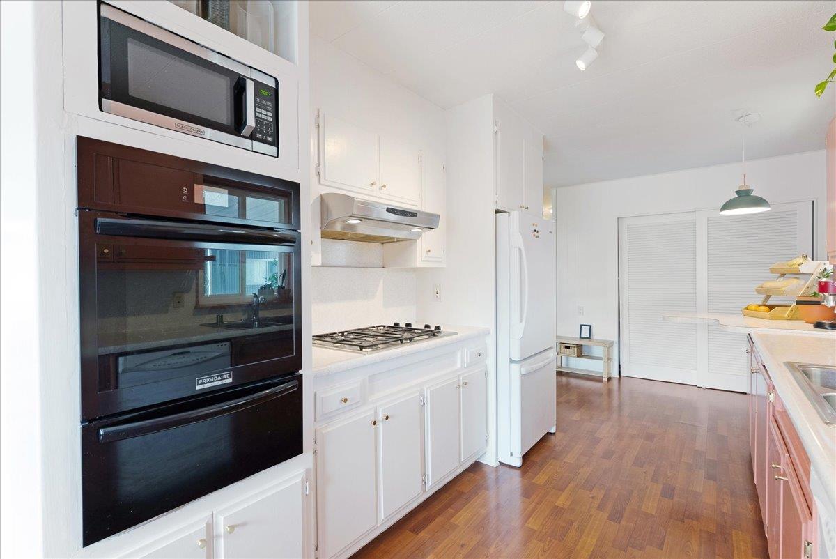 Detail Gallery Image 16 of 44 For 3710 Gross Rd #31,  Santa Cruz,  CA 95062 - 2 Beds | 2 Baths