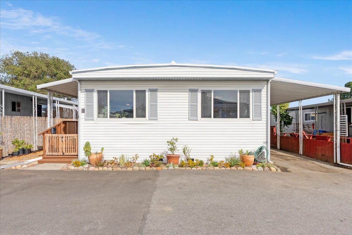 Detail Gallery Image 5 of 44 For 3710 Gross Rd #31,  Santa Cruz,  CA 95062 - 2 Beds | 2 Baths