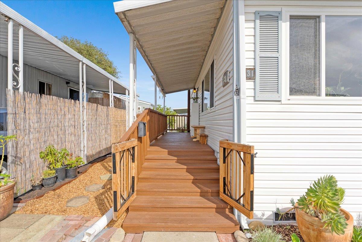 Detail Gallery Image 7 of 44 For 3710 Gross Rd #31,  Santa Cruz,  CA 95062 - 2 Beds | 2 Baths